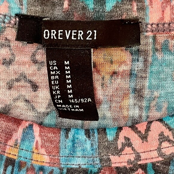 Forever 21 | Graphic Print Muscle Tee | Medium - Picture 3 of 4